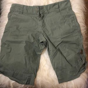 Mid thigh lengthed shorts